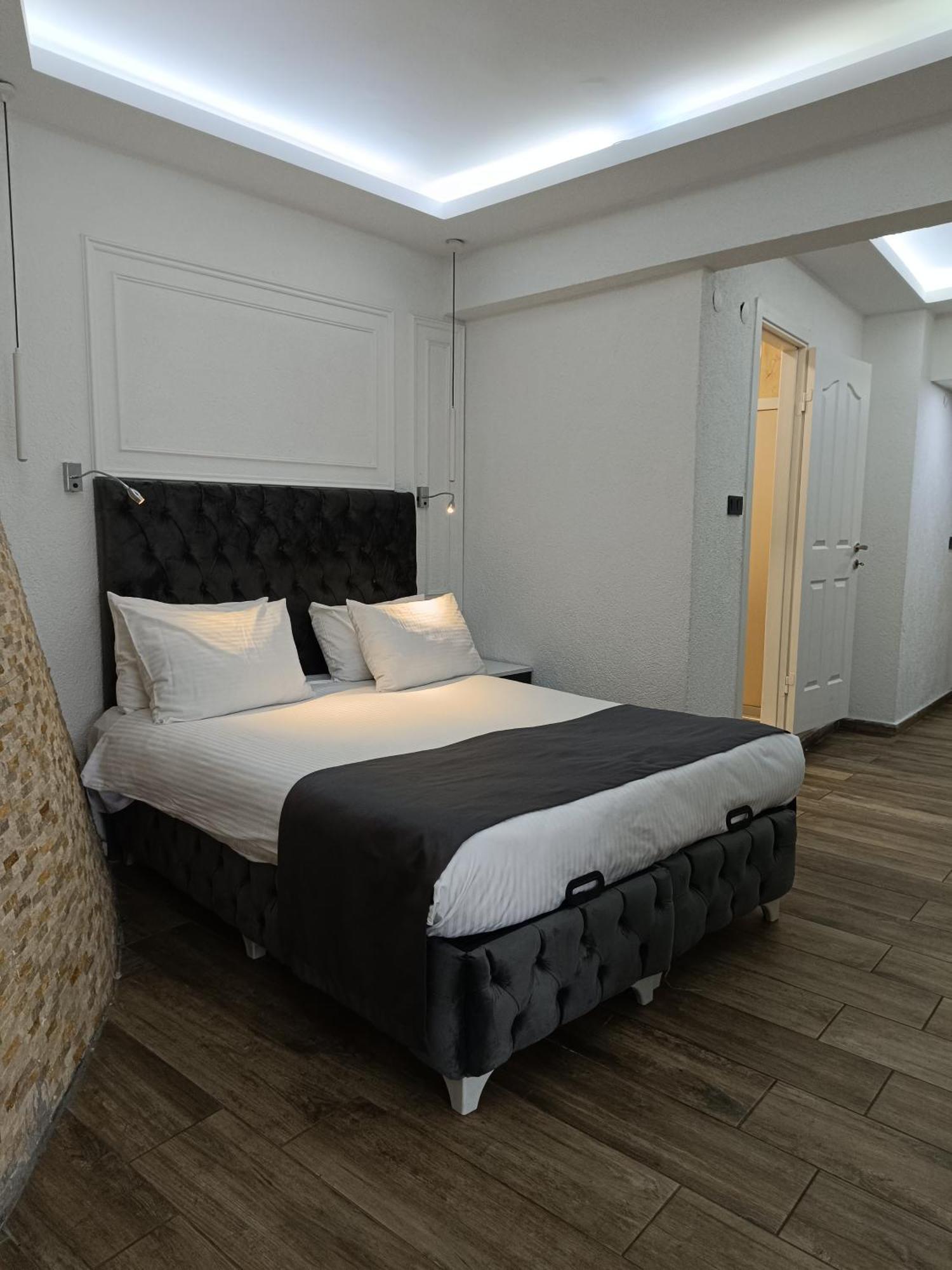 Efzen Hotel อิสตันบูล ภายนอก รูปภาพ